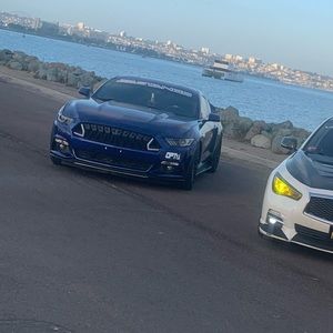 Meet your Posher, Hunter